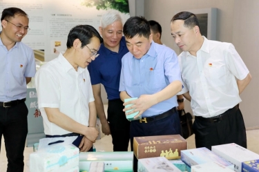 要聞 | 嘉興市委副書記、政法委書記帥燮瑯一行蒞臨景興紙業(yè)調(diào)研指導(dǎo)